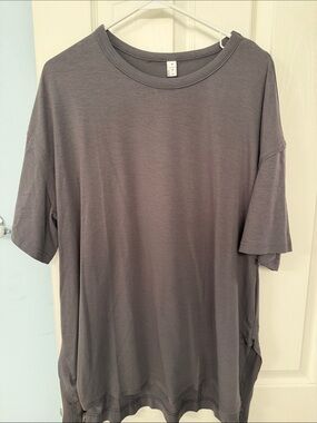 Women's Relaxed Short Sleeve Tee - Gray